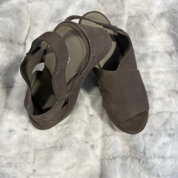 Eileen Fisher Dark gray Wedge Sandals women’s size 10 - Picture 7 of 10